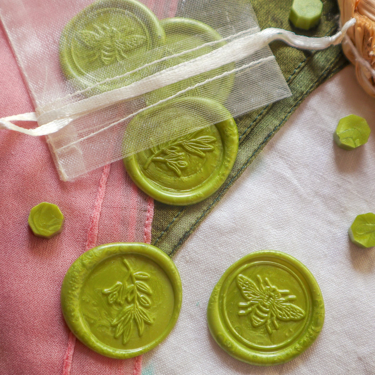 Wax Seals Stamp - Emerald, Pink and Pearl