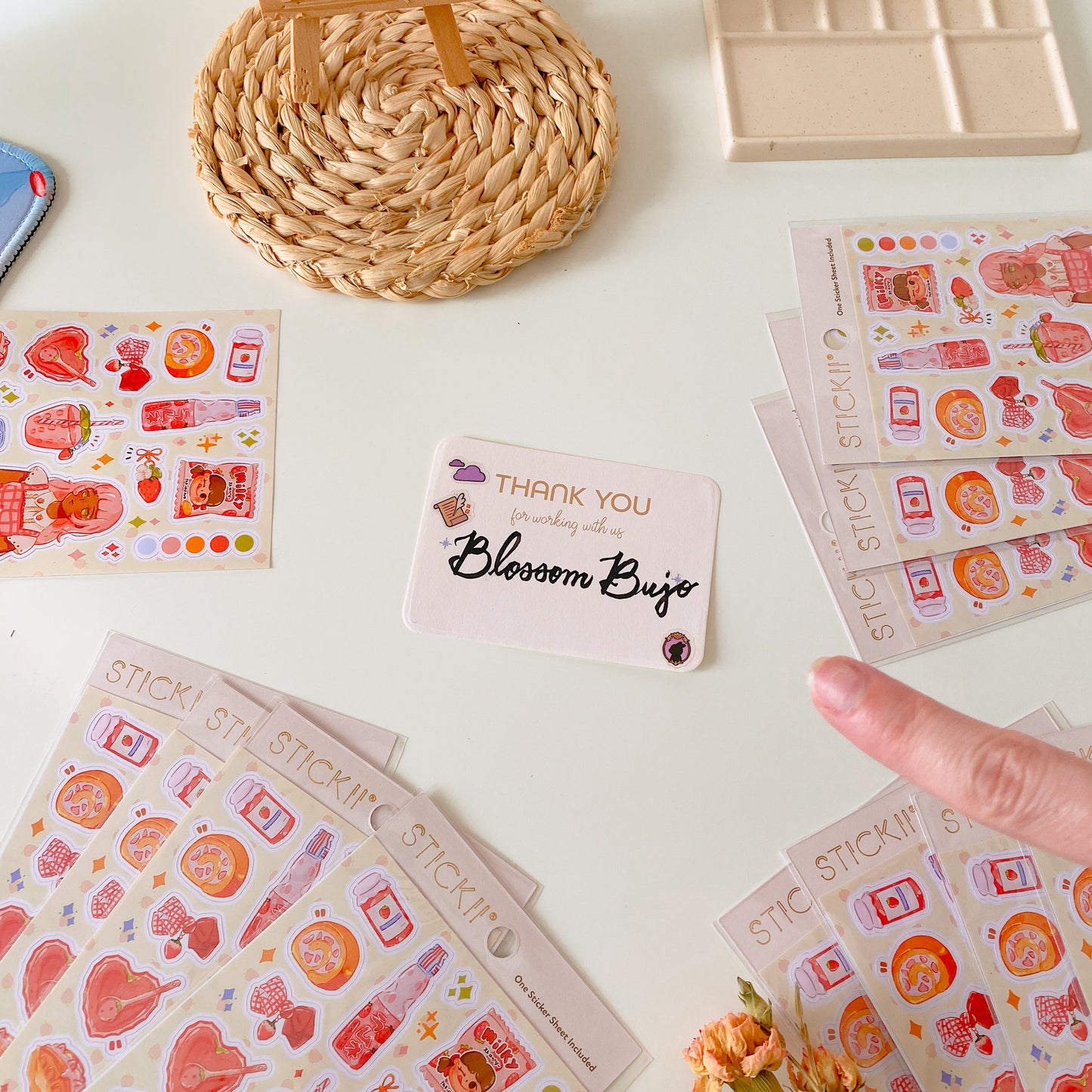 Stickersheet Vinyl Matte - Ichigo Flavor