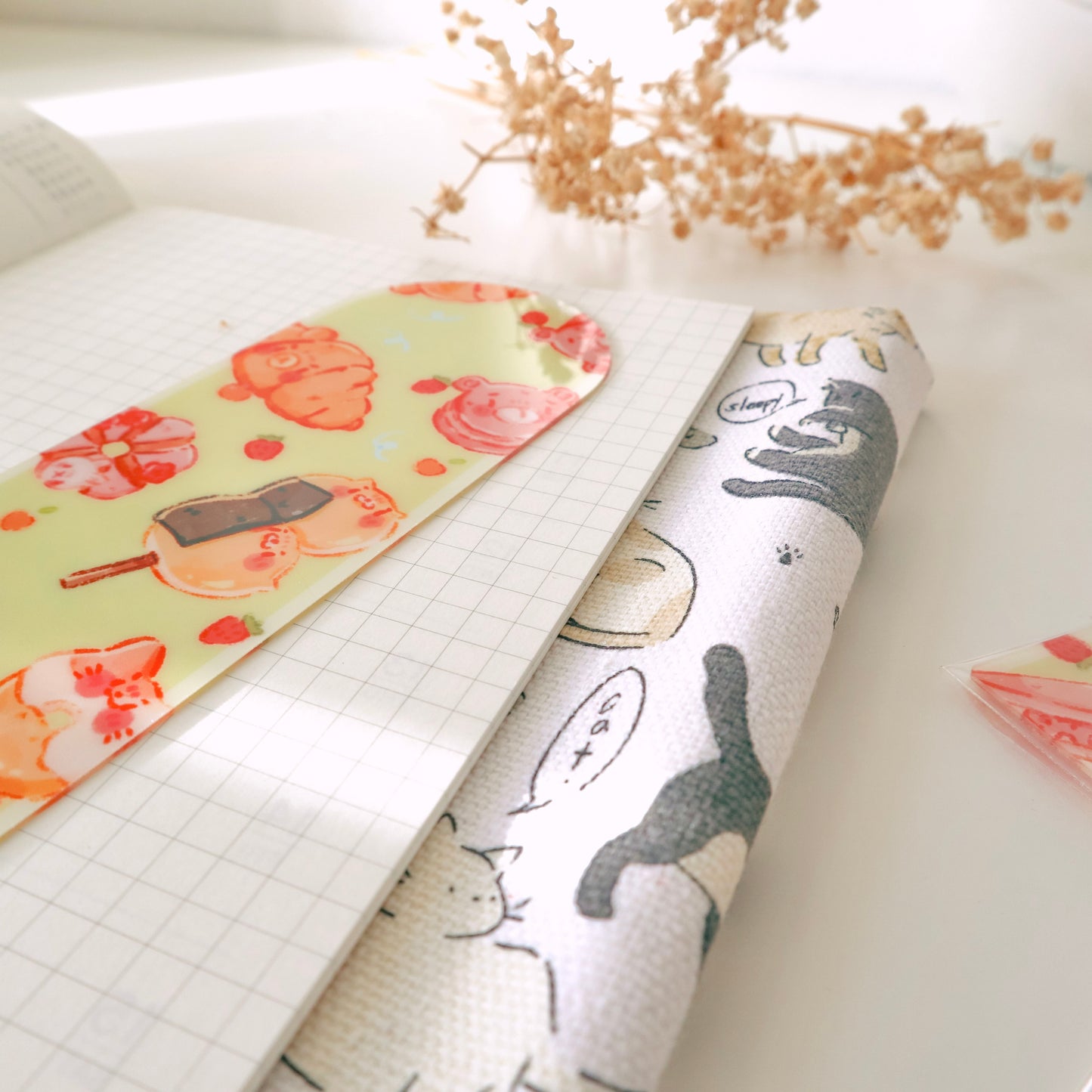 Bookmark Clear - Konbini Friends