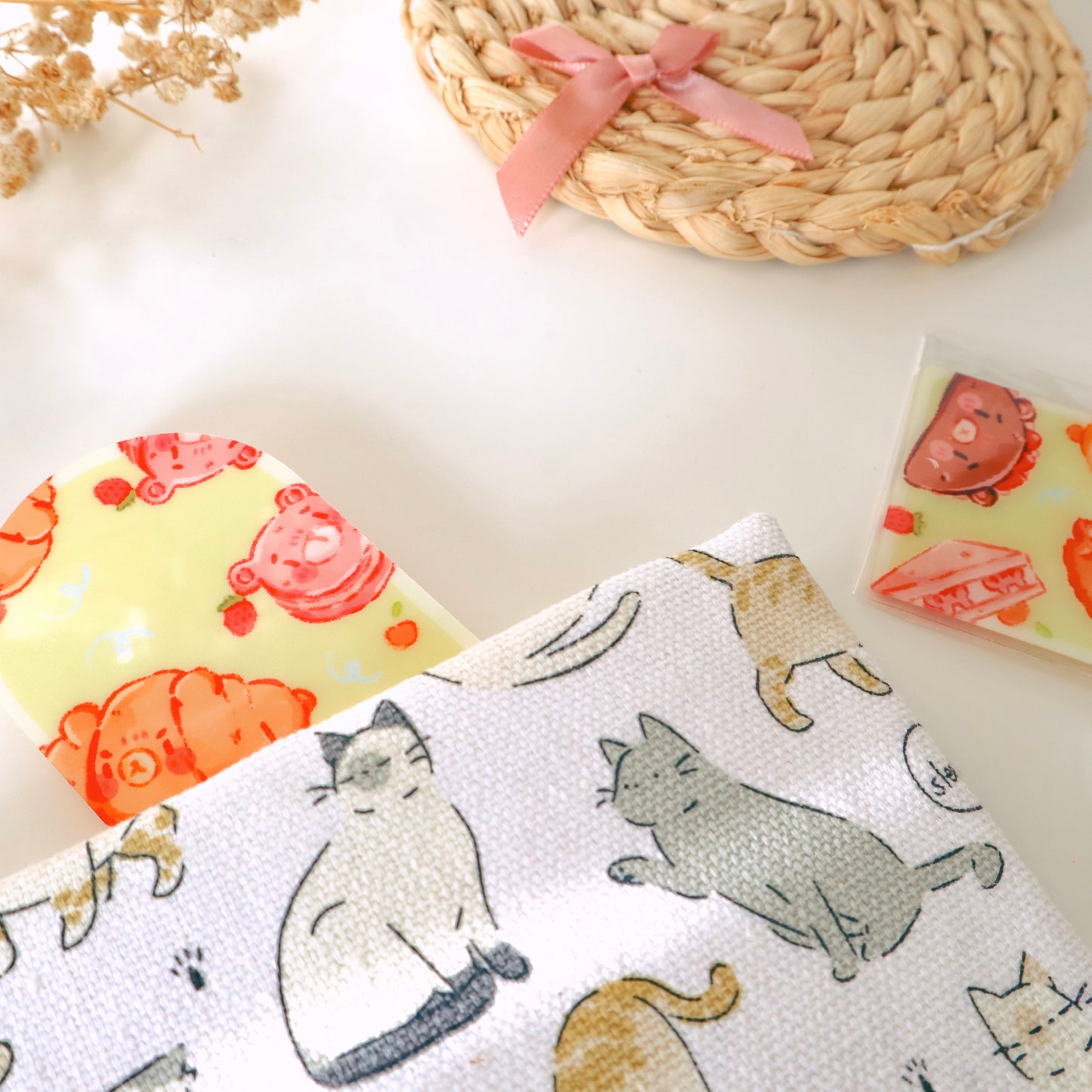 Bookmark Clear - Konbini Friends