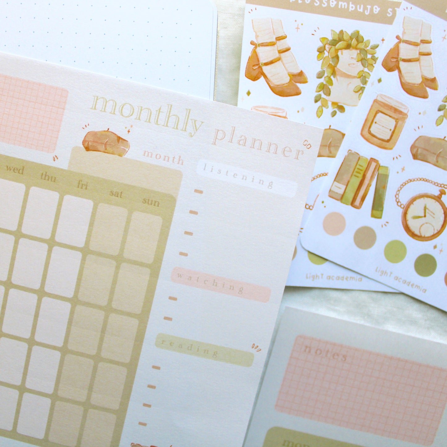 Printables - Monthly Planner Light Academia